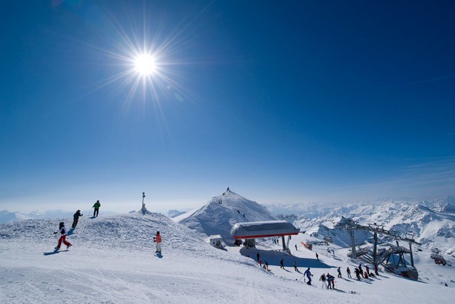 Neue Pisten, noch mehr Pow(d)er und chillige Openings auf dem Mölli