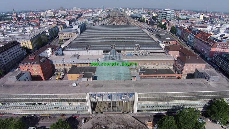 Bahn saniert das Dach der Gleishalle am Münchner Hauptbahnhof in zwei Bauabschnitten