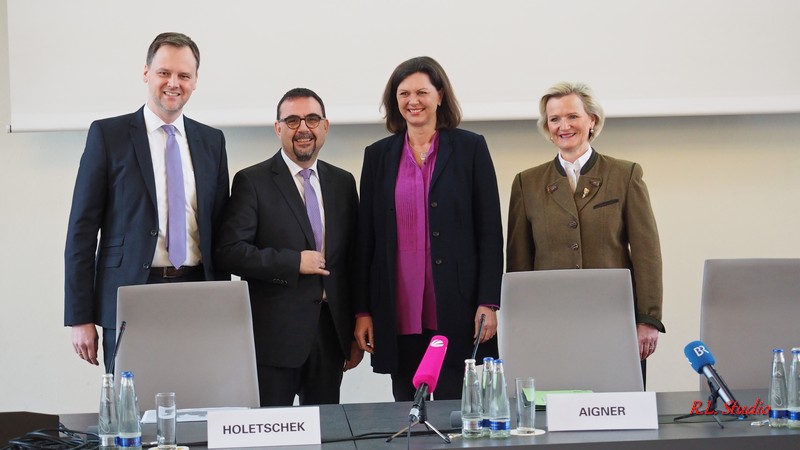 Jahrespressekonferenz Tourismus für Bayern mit Ilse Aigner