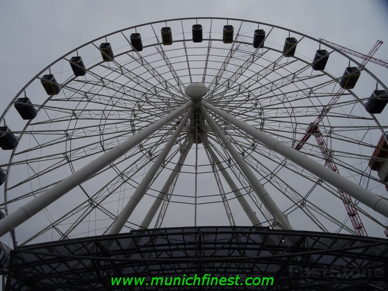 #  hi-sky grösstes Riesenrad in München eingeweiht